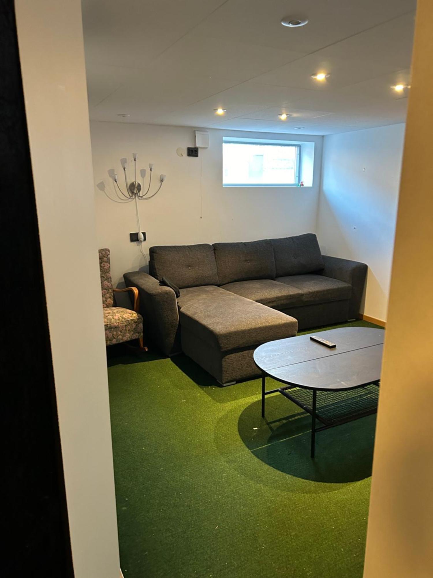 Apartamento Kaellarlaegenhet Floragatan Halmstad Exterior foto