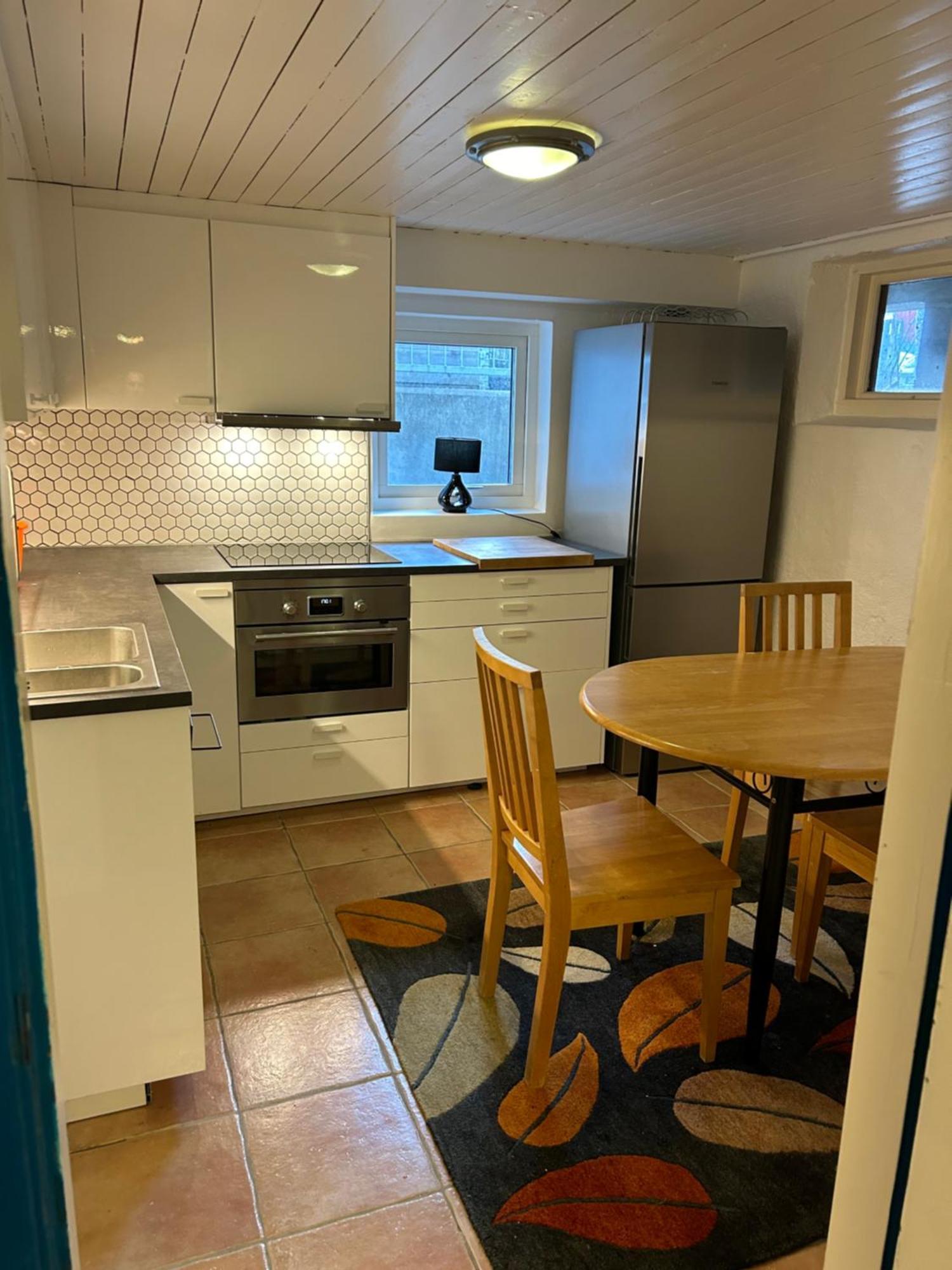 Apartamento Kaellarlaegenhet Floragatan Halmstad Exterior foto